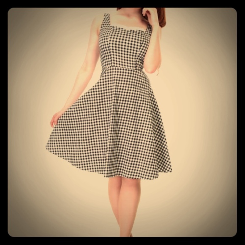 NWOT Collectif Mainline Chloe Gingham Swing Dress